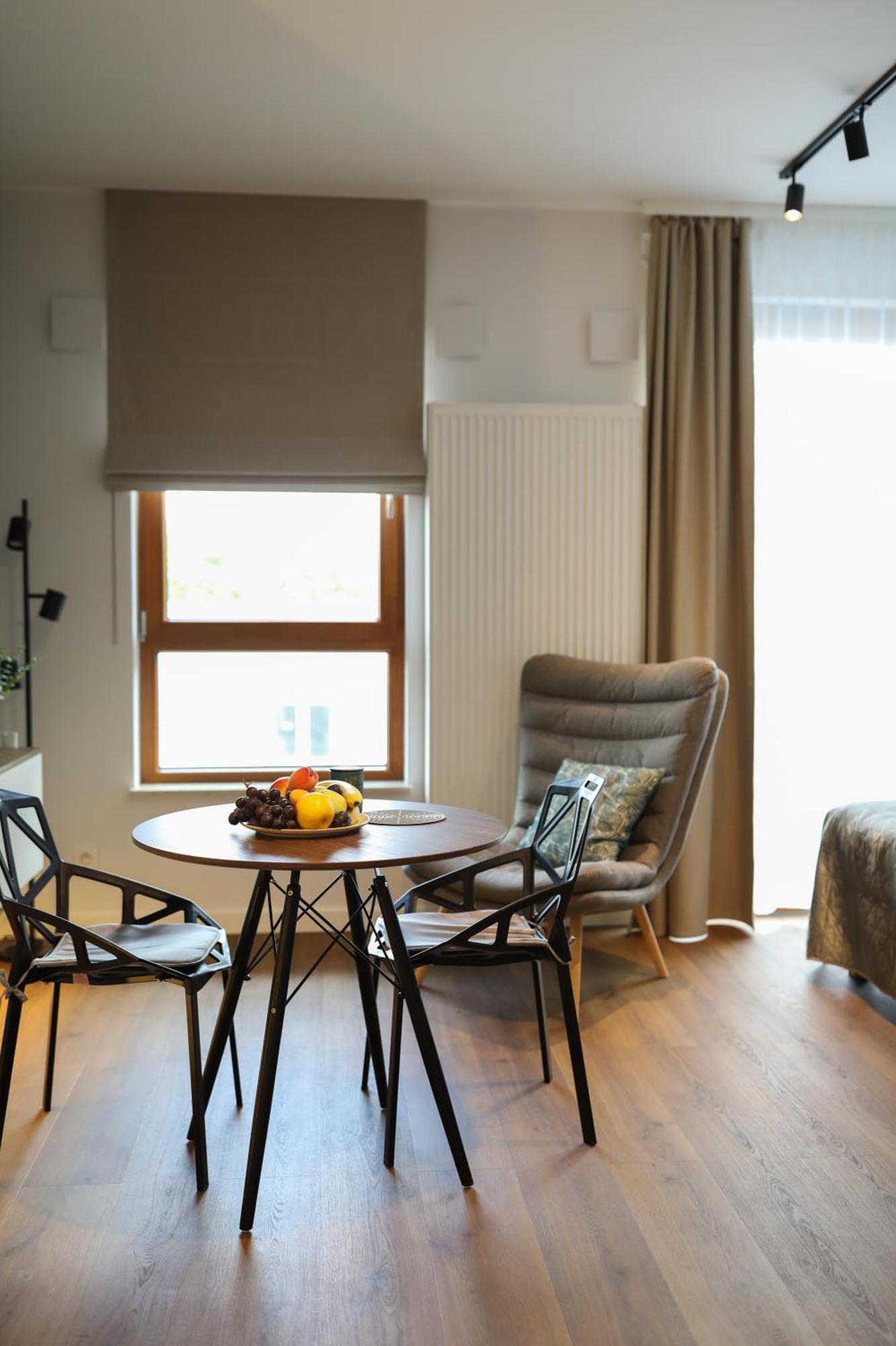 ורשה Apartament Zdziechowskiego With Parking And Ac, Mokotow מראה חיצוני תמונה